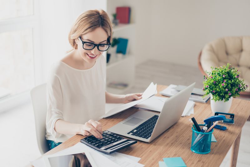 Empresas que se reiventan y sortean problemas para trabajar - Primicias.ec