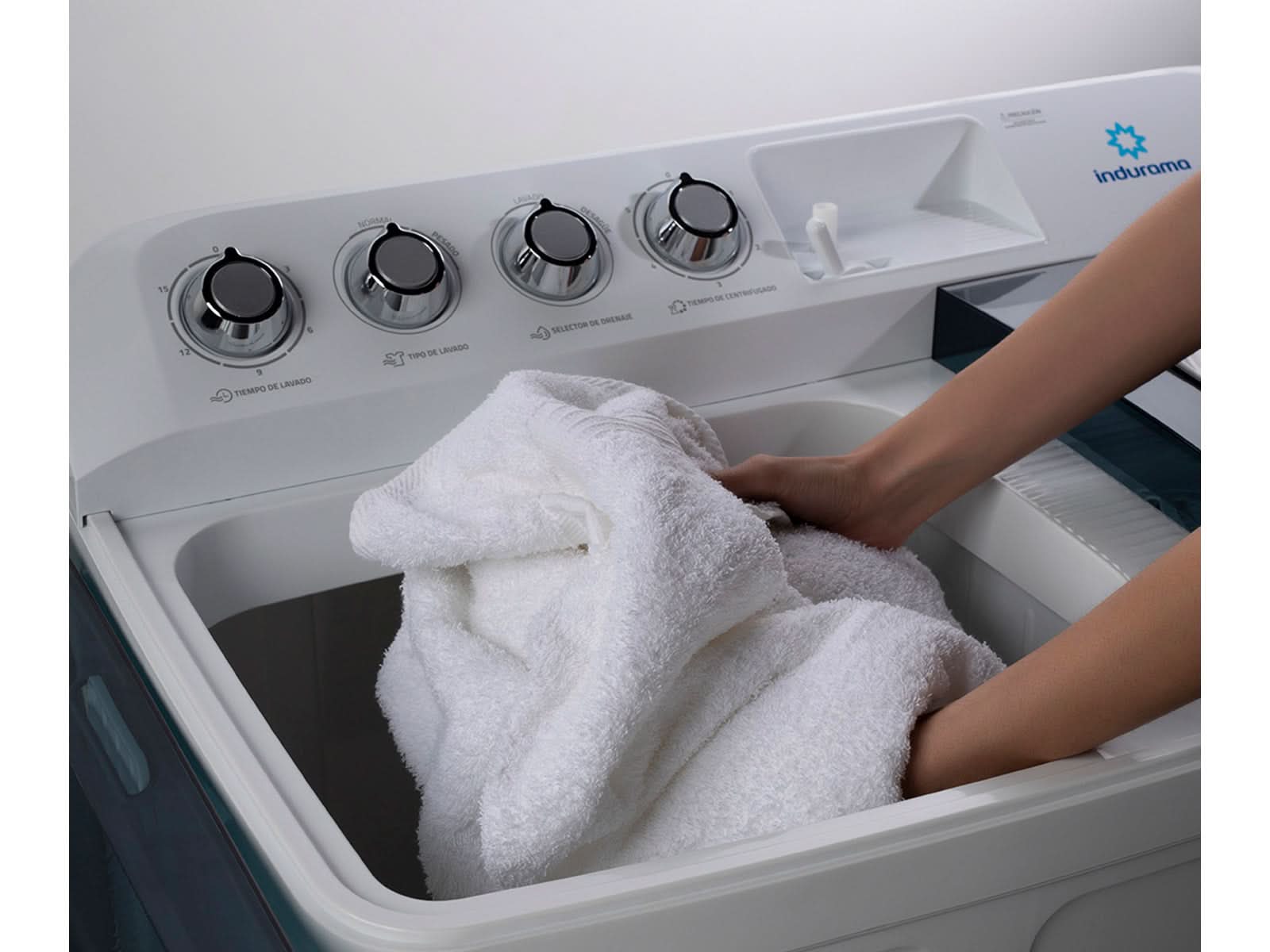 Lavadora Semi Automatica Doble Tina 13 KG Indurama
