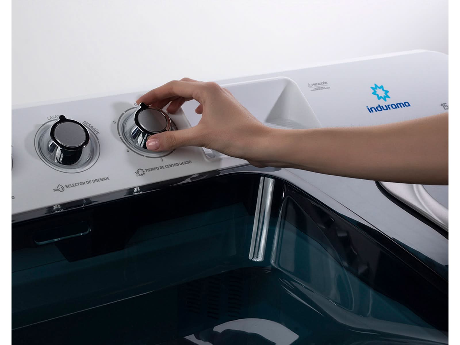 Lavadora Semi Automatica Doble Tina 15 KG LRI 15BLSA Indurama