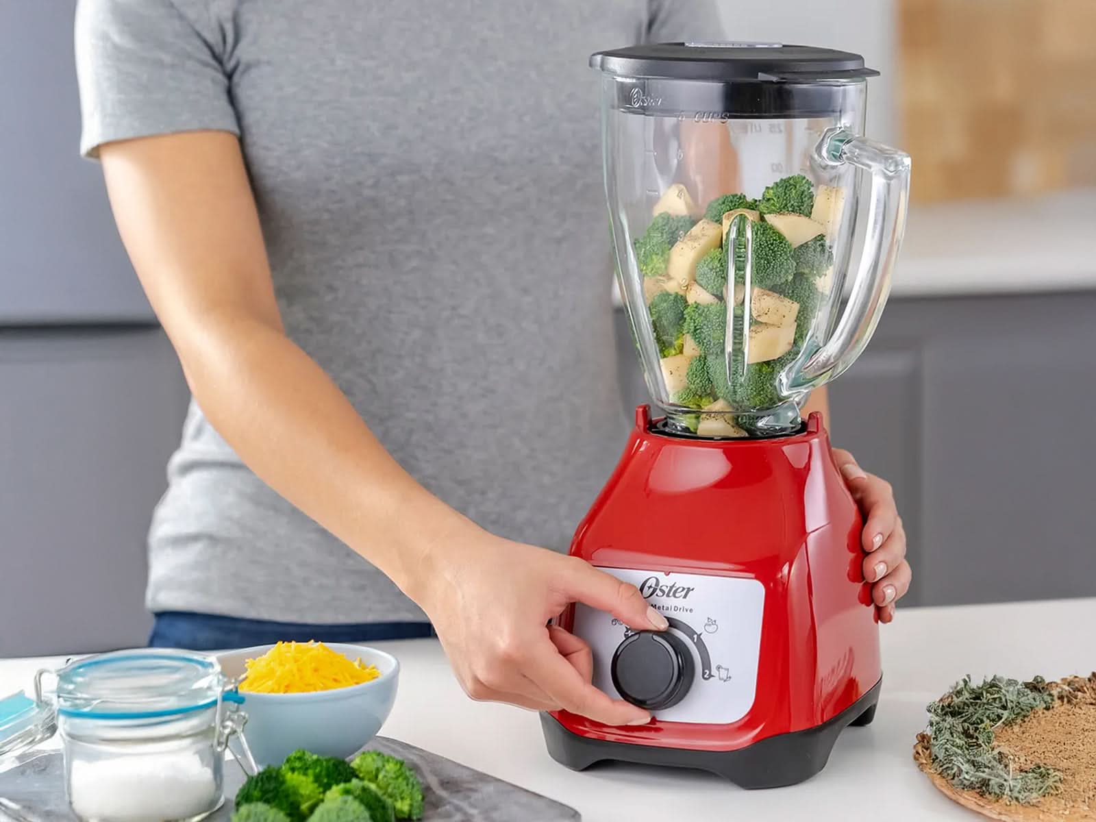 Licuadora Oster C/Rojo