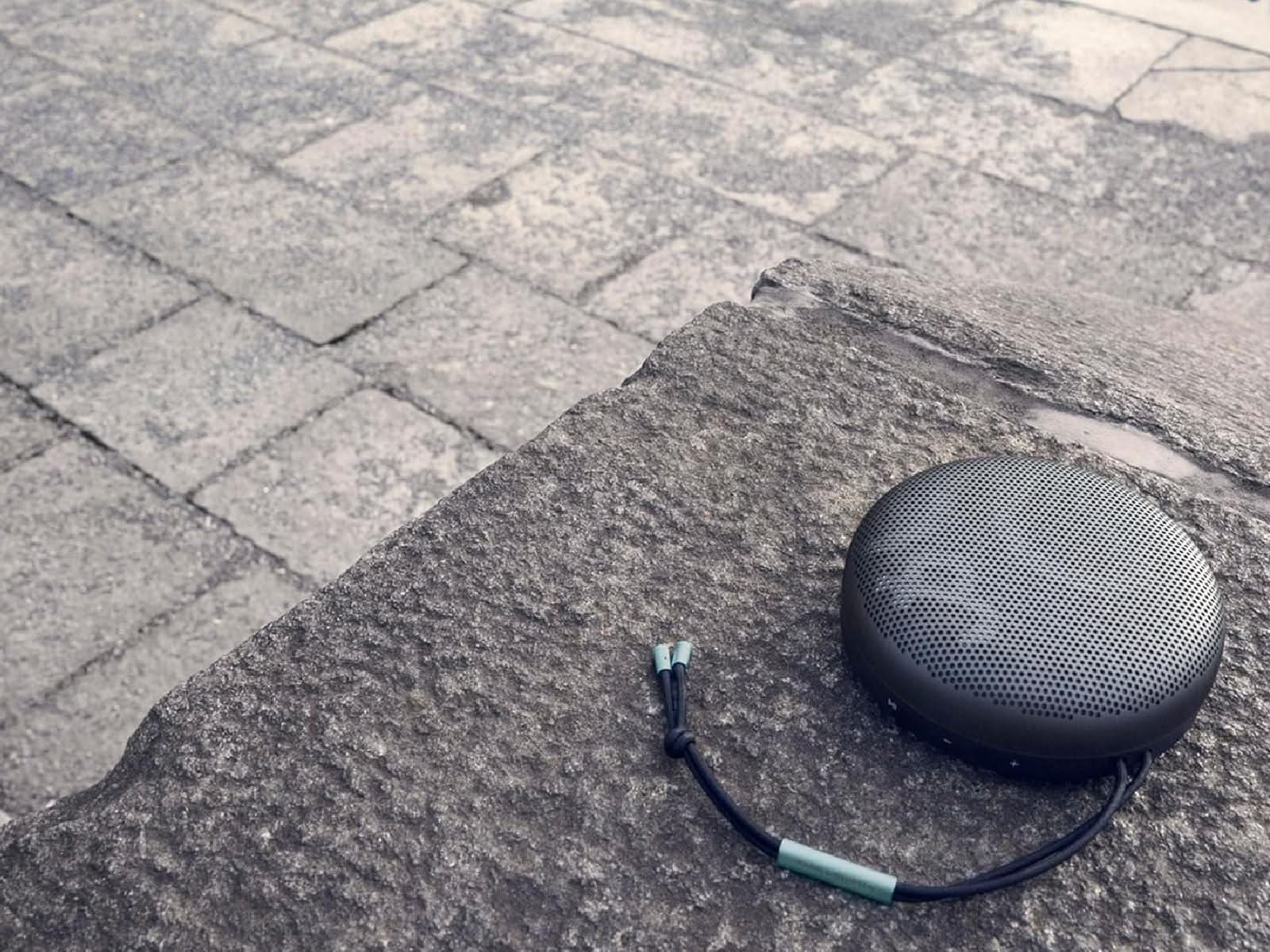 Parlante Portatil Beosound A1 Black Anthracite Oxygen B&O