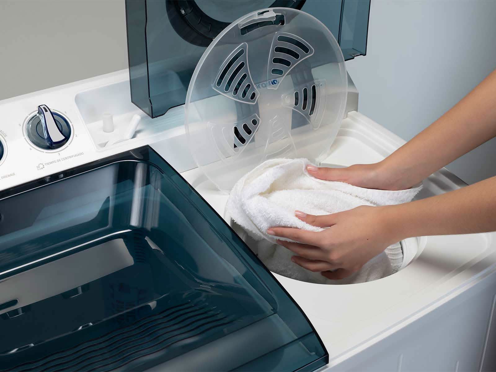 Lavadora Semiautomática Doble Tina 18 KG Indurama