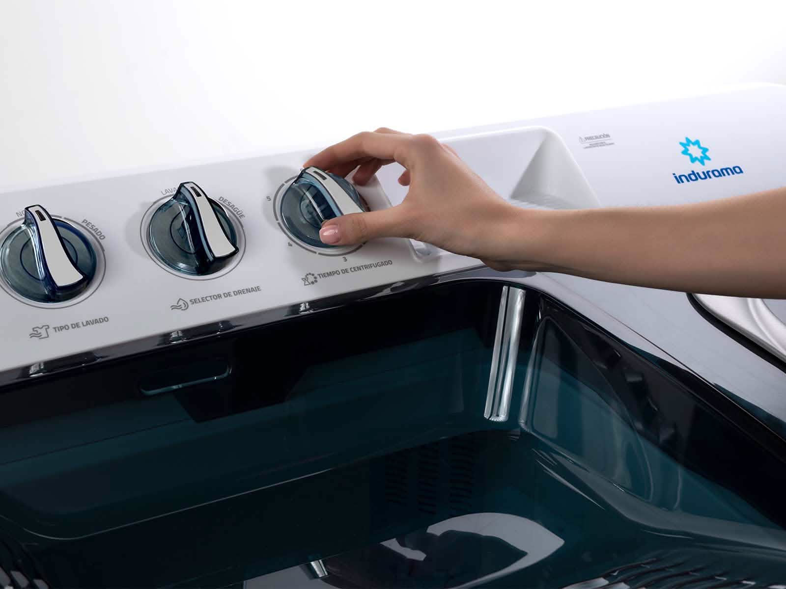 Lavadora Semiautomática Doble Tina 18 KG Indurama