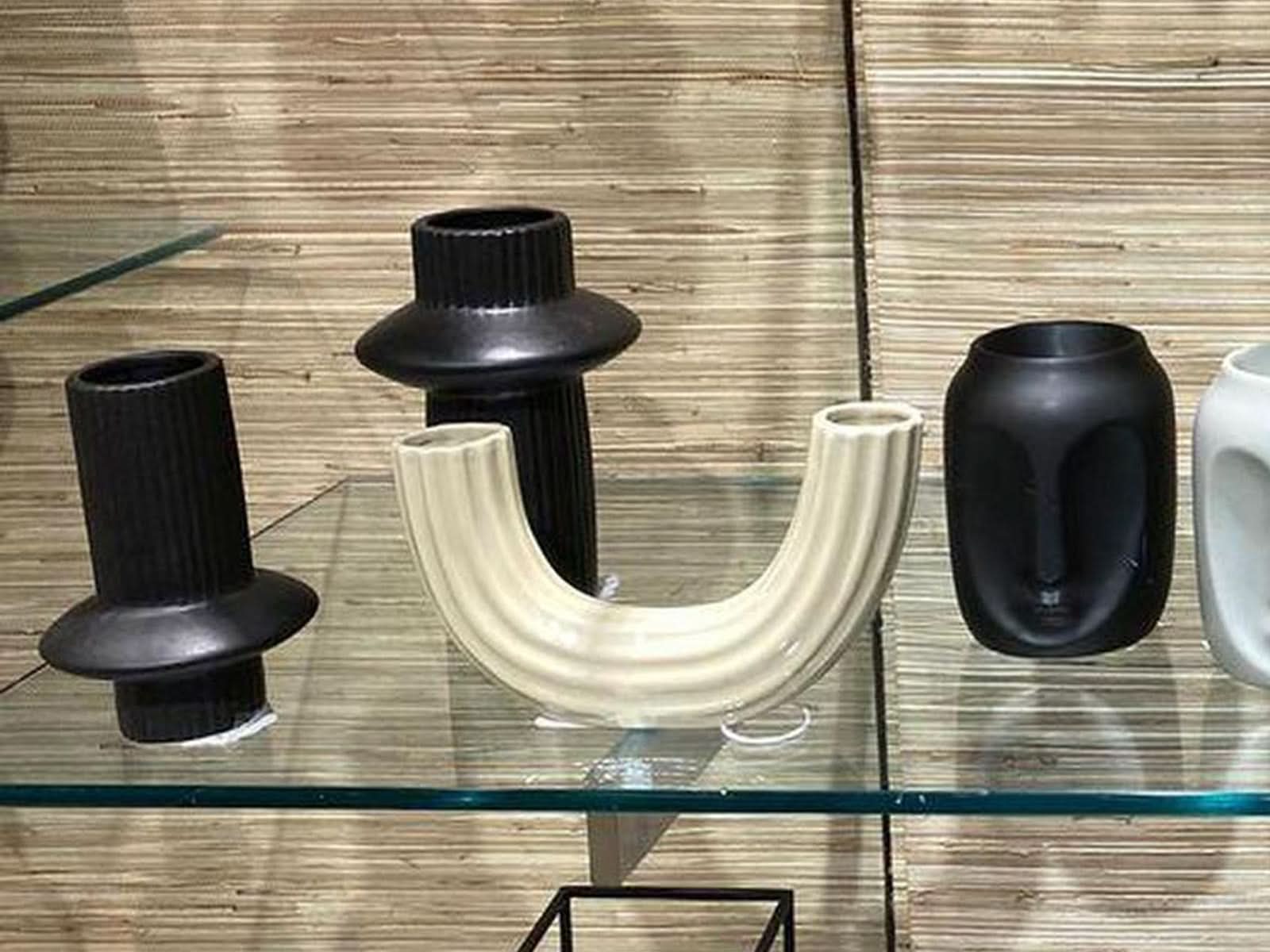 Florero Dolomita Negro 18 cm