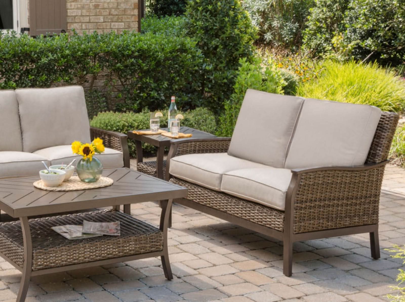 Loveseat Trenton Outdoor Cafe