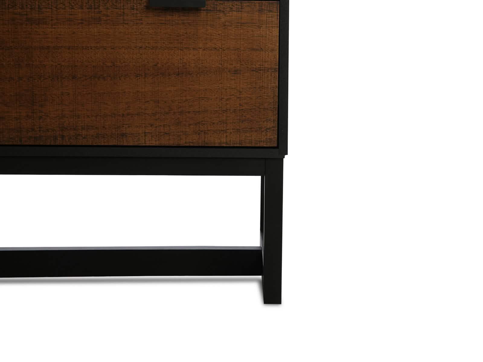 Comoda Calabria Honey Wash-Negro