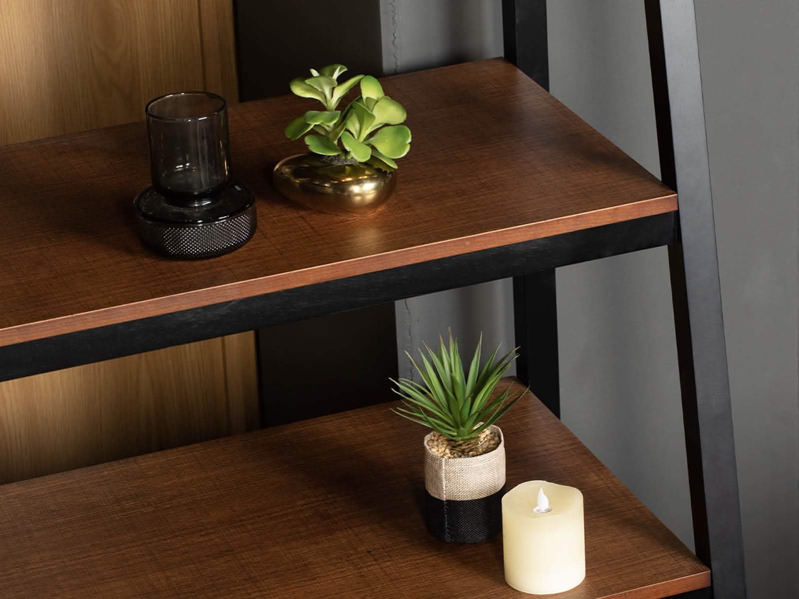 Vitrina Calabria Honey Wash-Negro