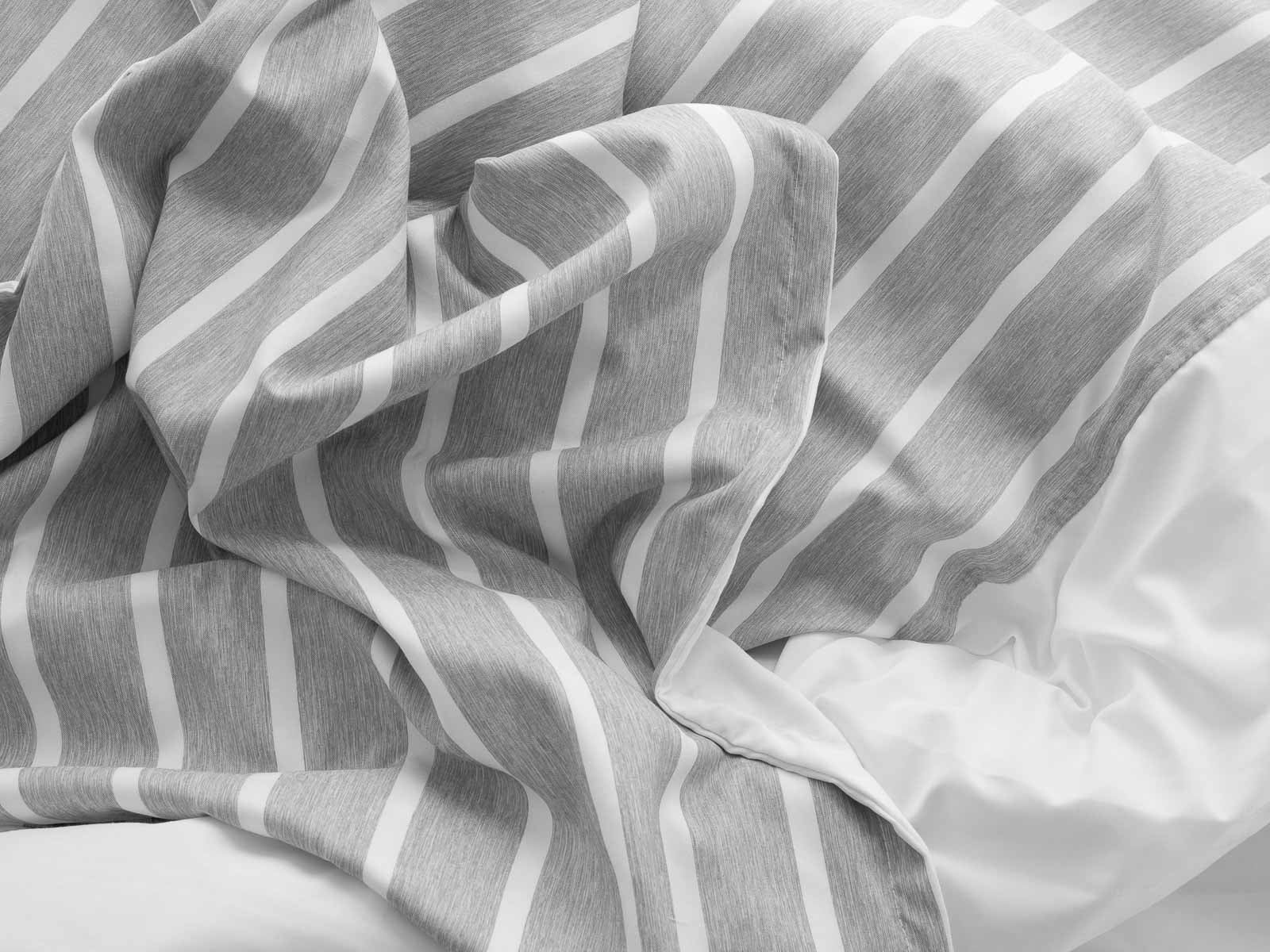 Edredon Bennett Lineas Blanco y Gris