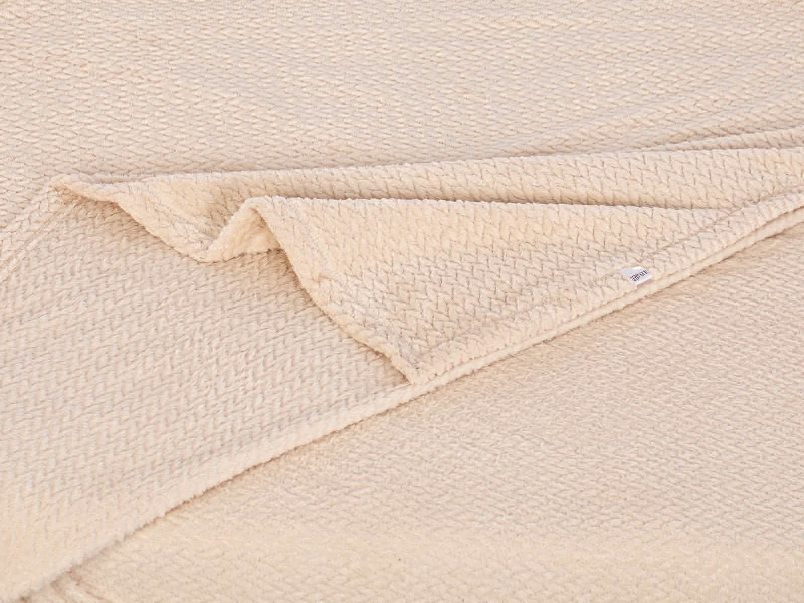 Cobija Microfleece Trenza #Color_BlanchedAlmond