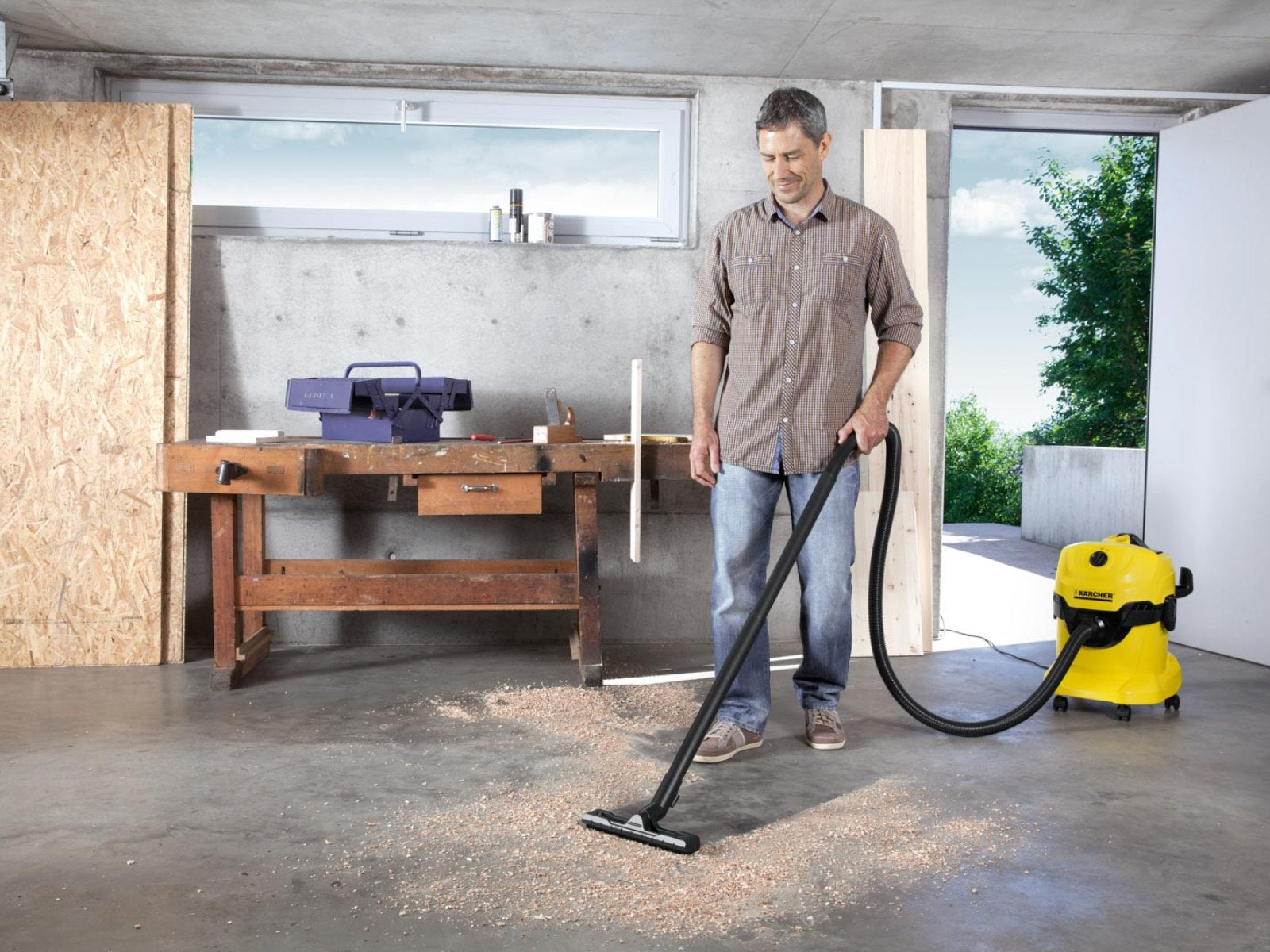 Aspiradora Solidos y Liquidos WD4 Karcher