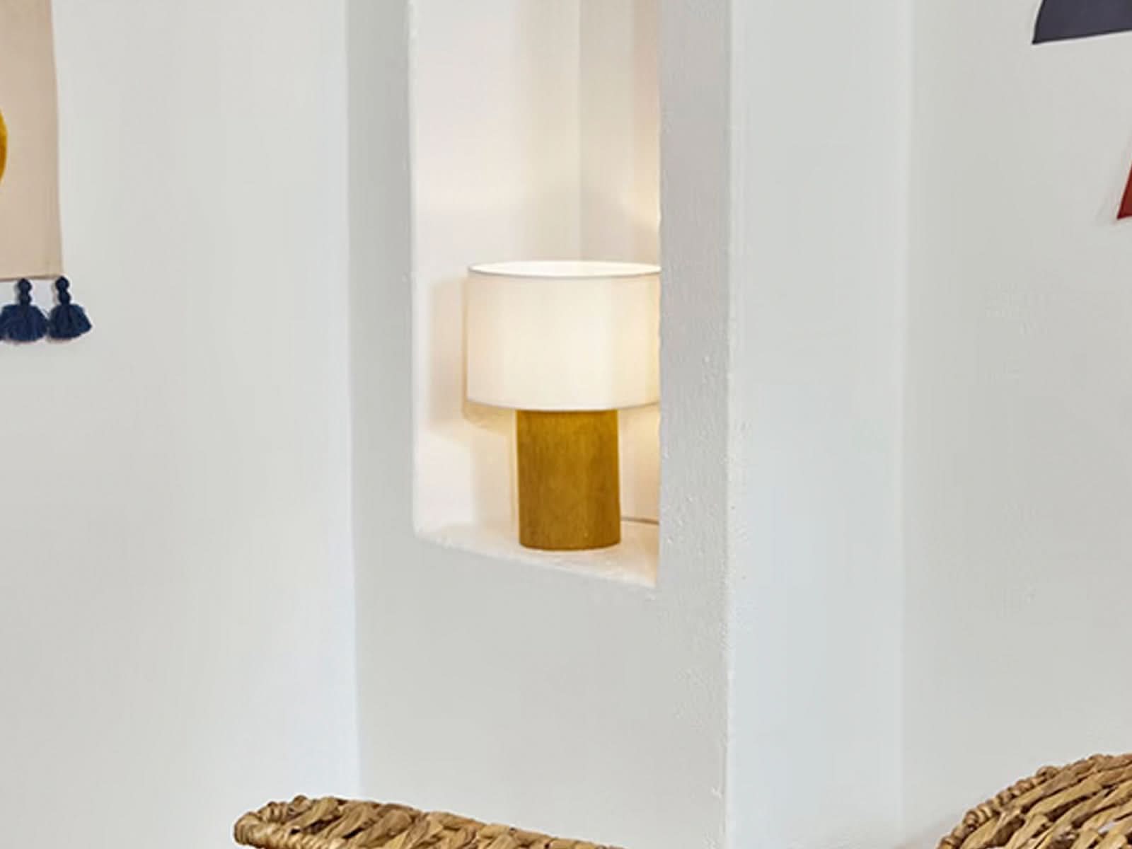Lampara de Mesa de Pana Bianella C/Mostaza