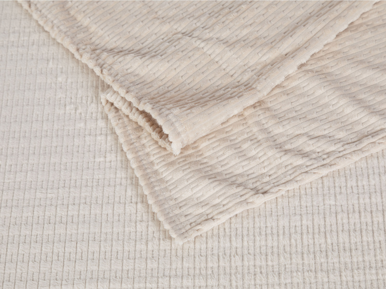 Cobija Glam Microfleece Lineas Texturizadas Queen #Color_Wheat