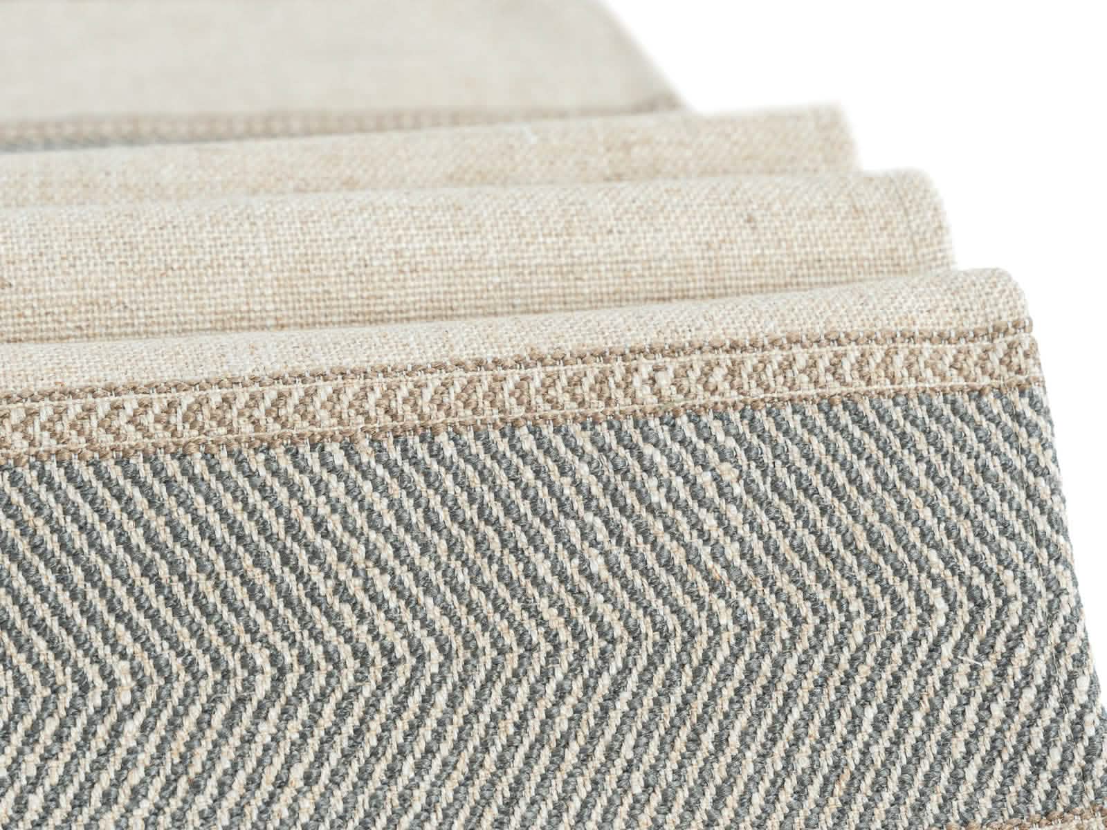 Camino de Mesa Terra Beige