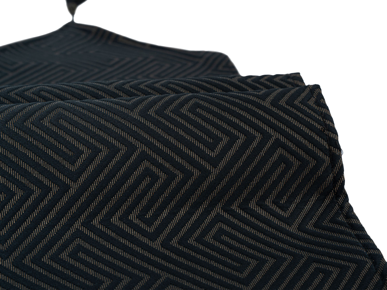 Camino De Mesa Luxury Negro