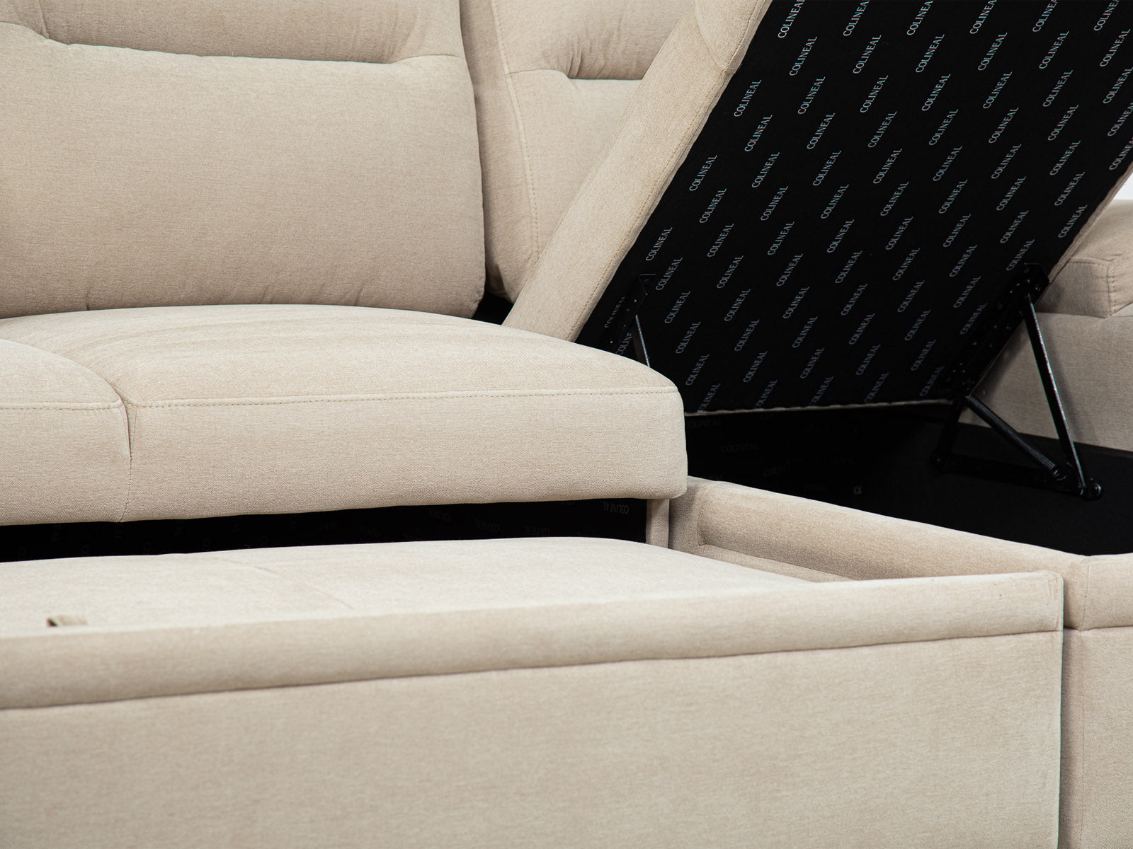 Sala Sofa Cama Cyril Exhibicion