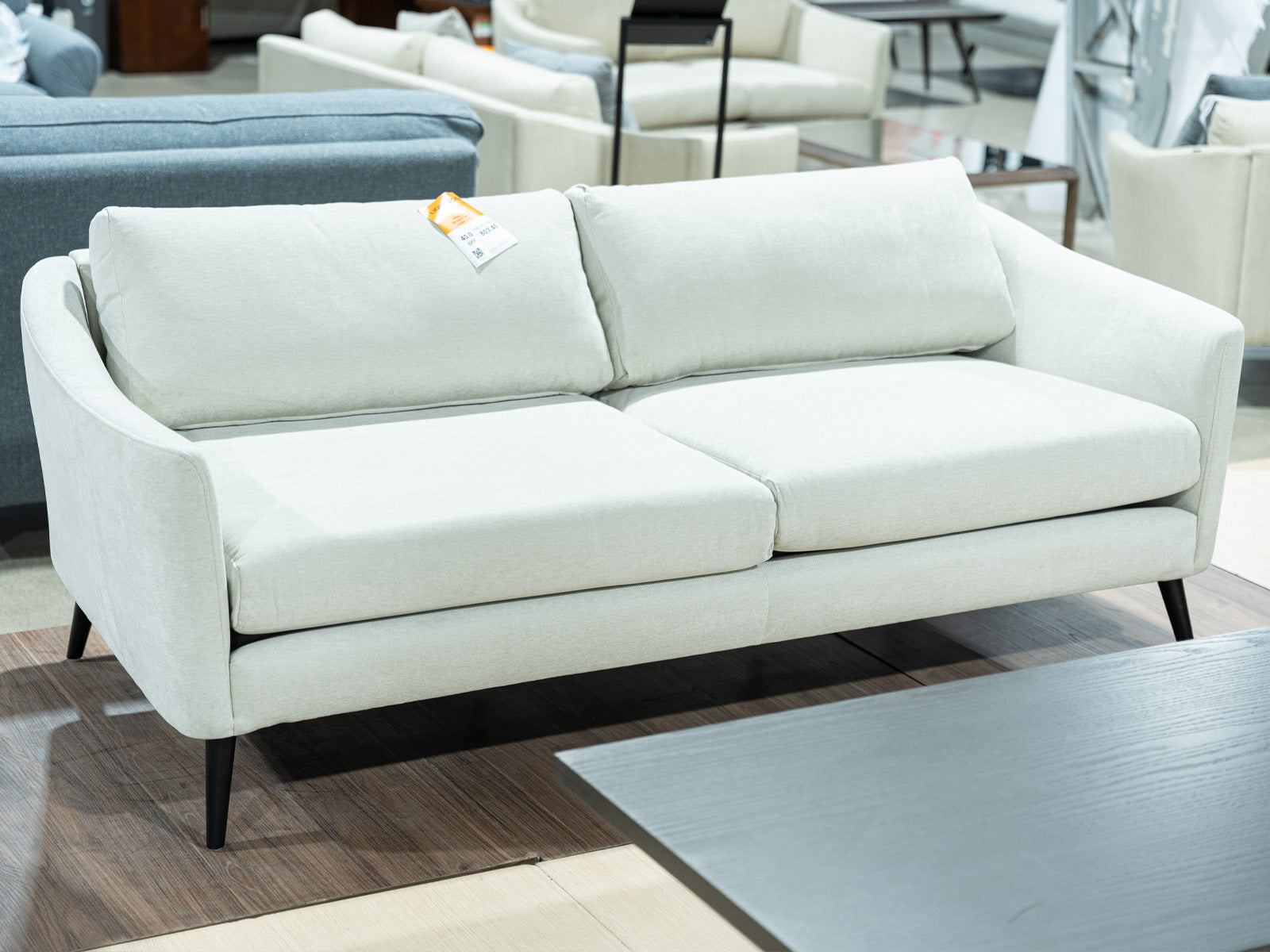 Sofa Capri Soft Exhibición
