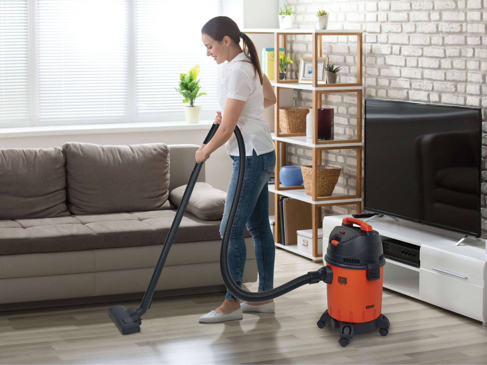 Aspiradora Polvo y Agua 15L Black Decker