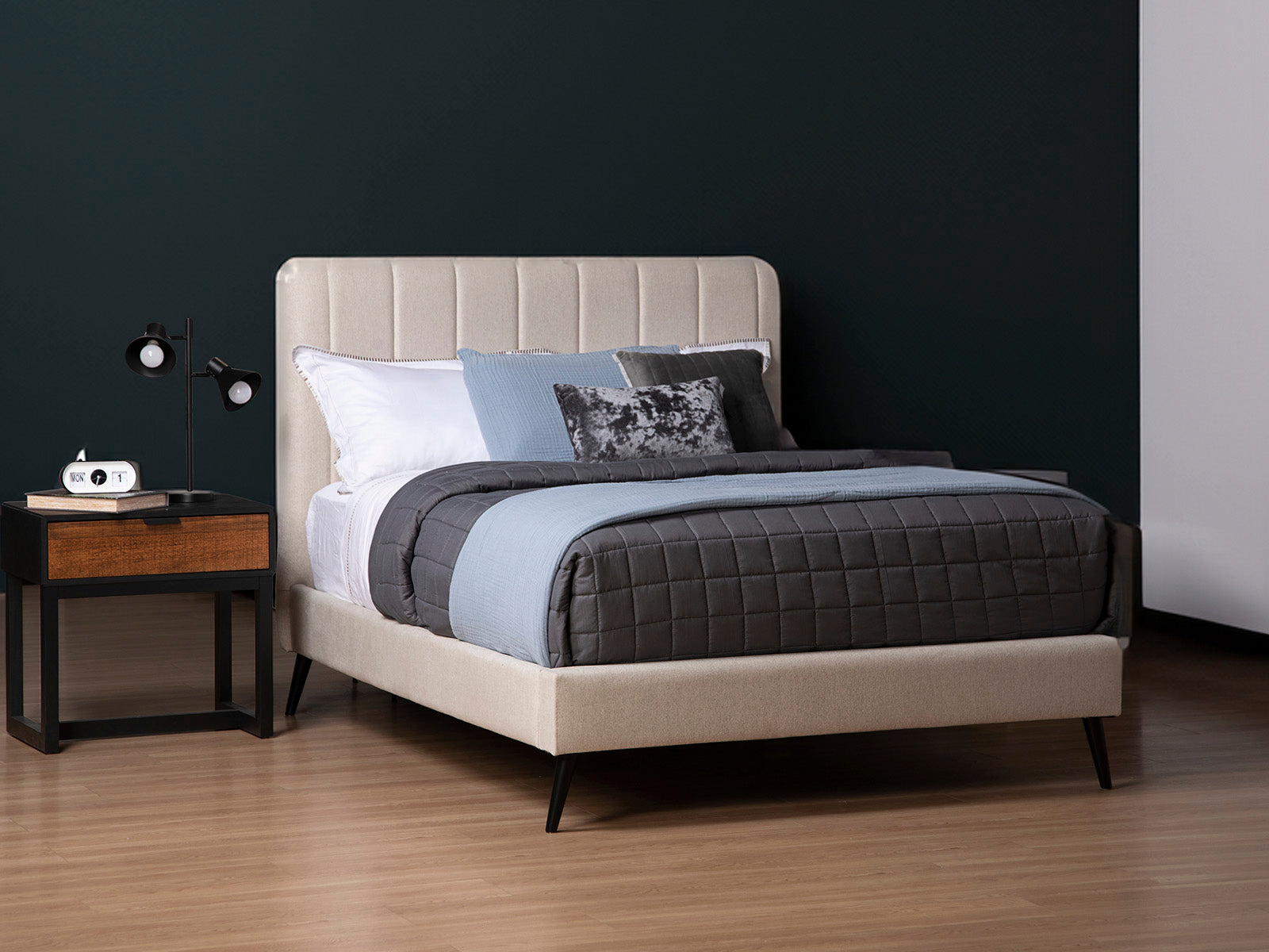 Cama Bombay Midna Dove