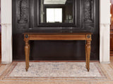 Consola Benhart