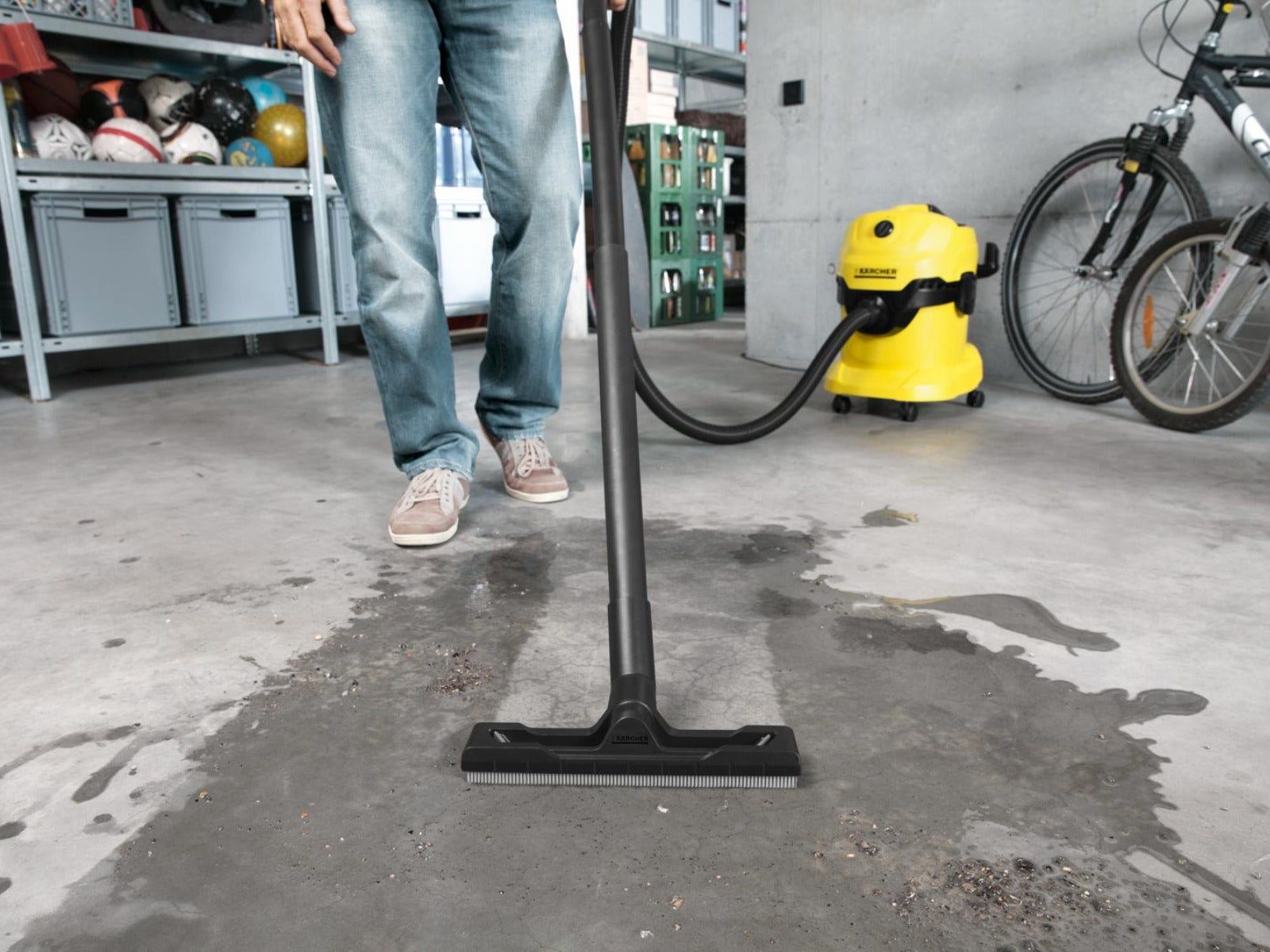 Aspiradora Solidos y Liquidos WD4 Karcher