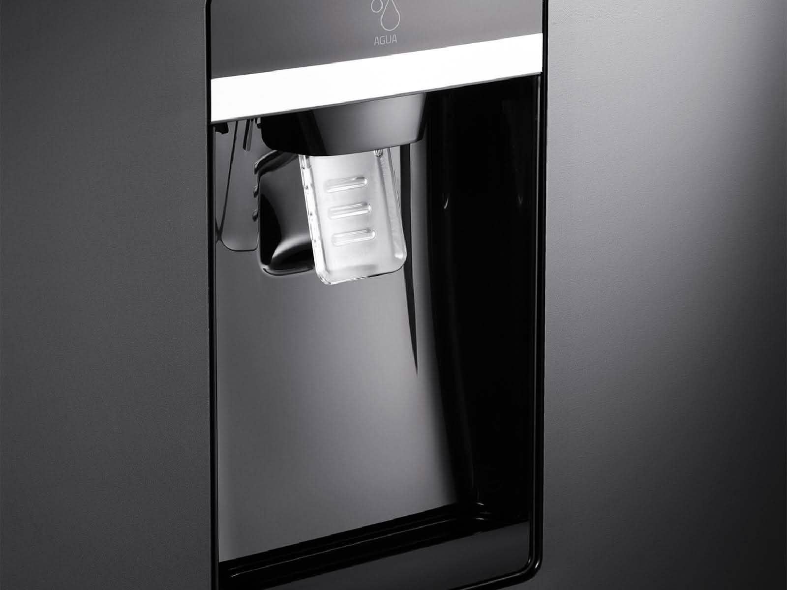 Refrigeradora Top Mount 262 Lts Negra Indurama