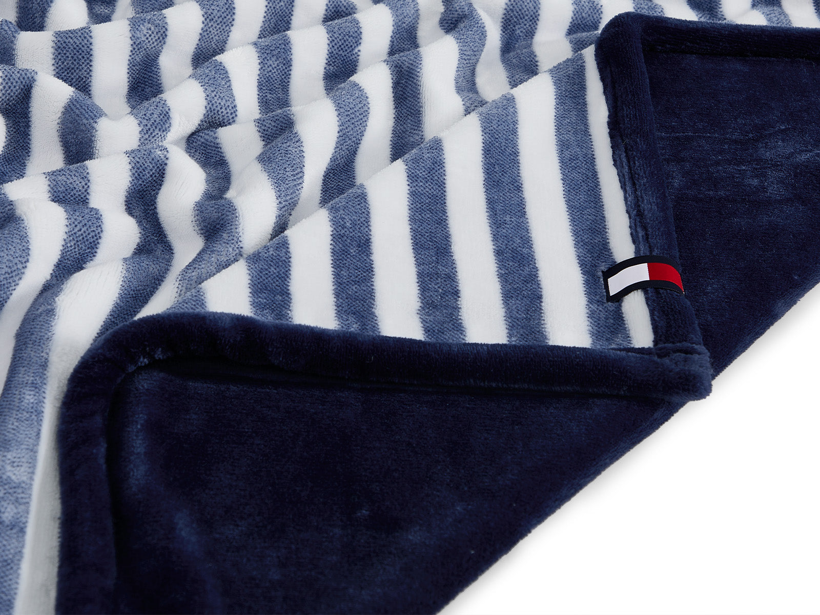 Manta Tommy Hilfiger  #Color_Lineas Azules Blancas